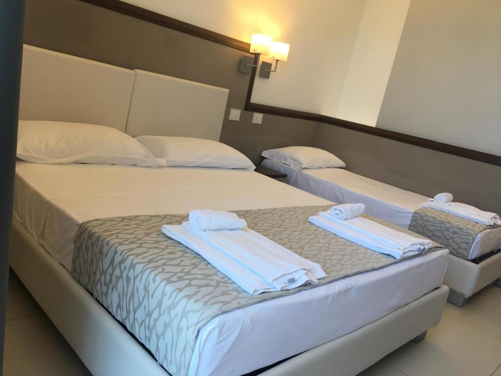 Hotel Baia Marina كوبرا ماريتيما المظهر الخارجي الصورة