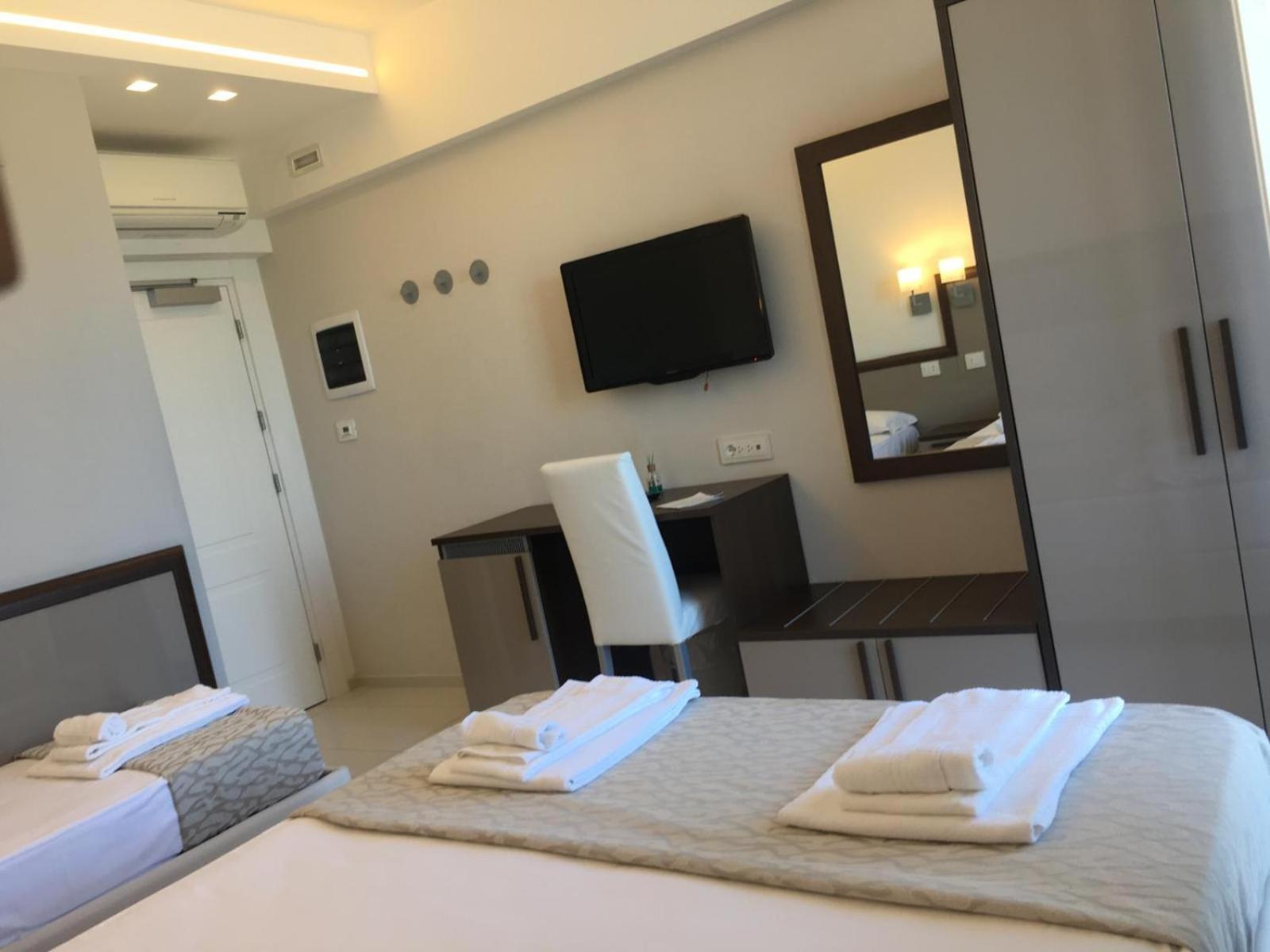 Hotel Baia Marina كوبرا ماريتيما المظهر الخارجي الصورة